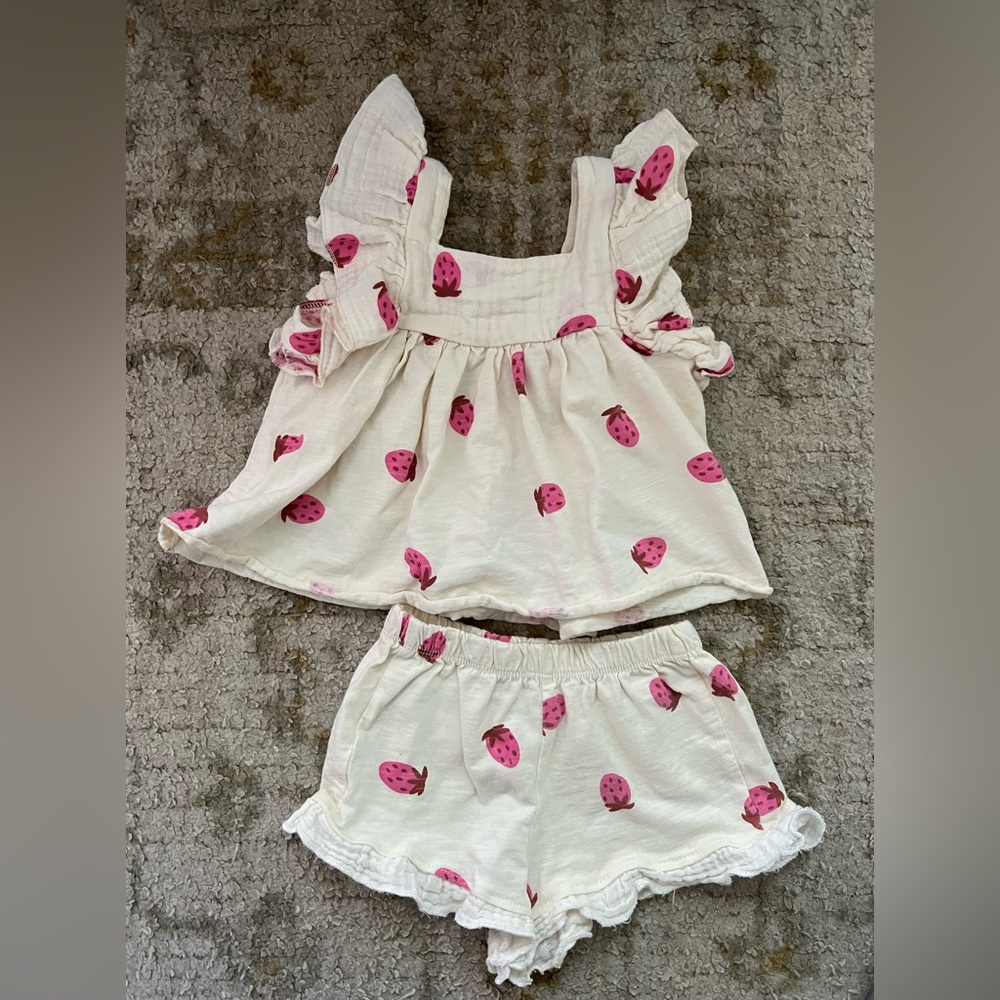 Zara strawberry set